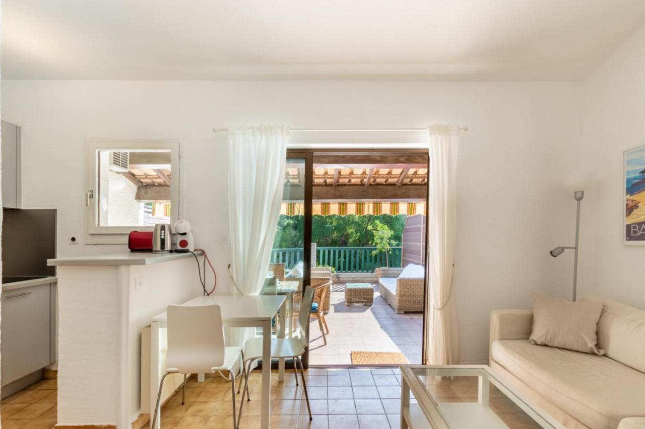 Appartement Nice Apt For 4 With Terrace And Pool à Bandol Extérieur photo