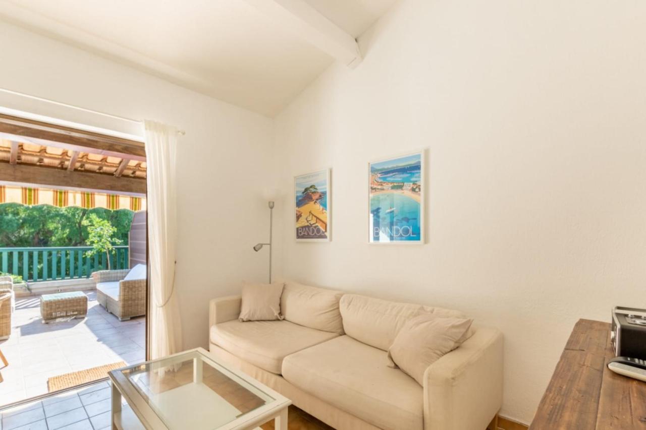 Appartement Nice Apt For 4 With Terrace And Pool à Bandol Extérieur photo